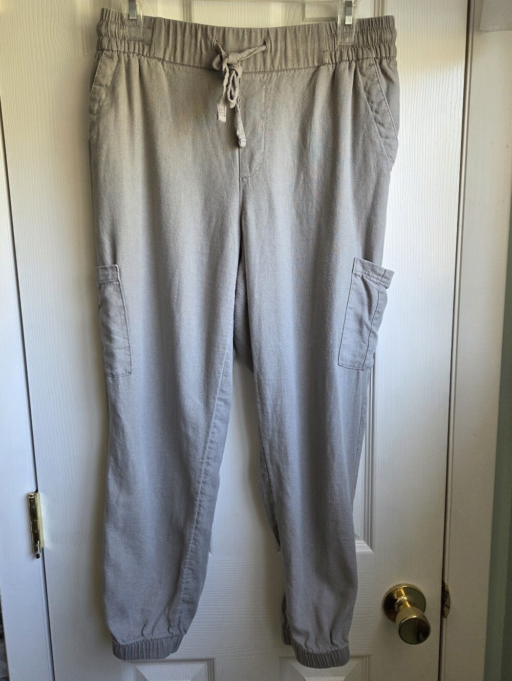 Old Navy Women's Light Gray Cargo Drawstring Jogger Pants